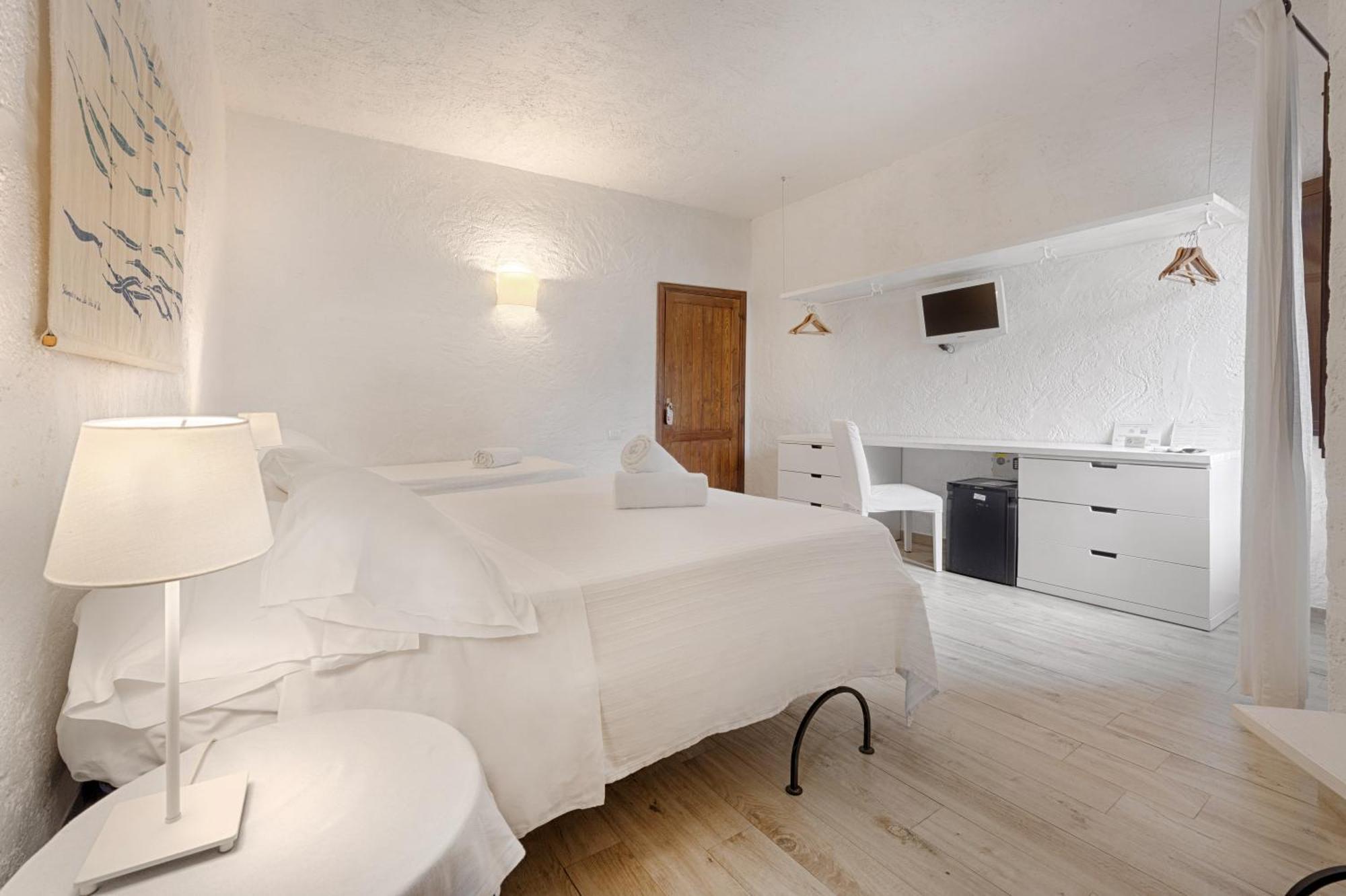 Hotel Villa Mediterranea Lido di Noto Camera foto