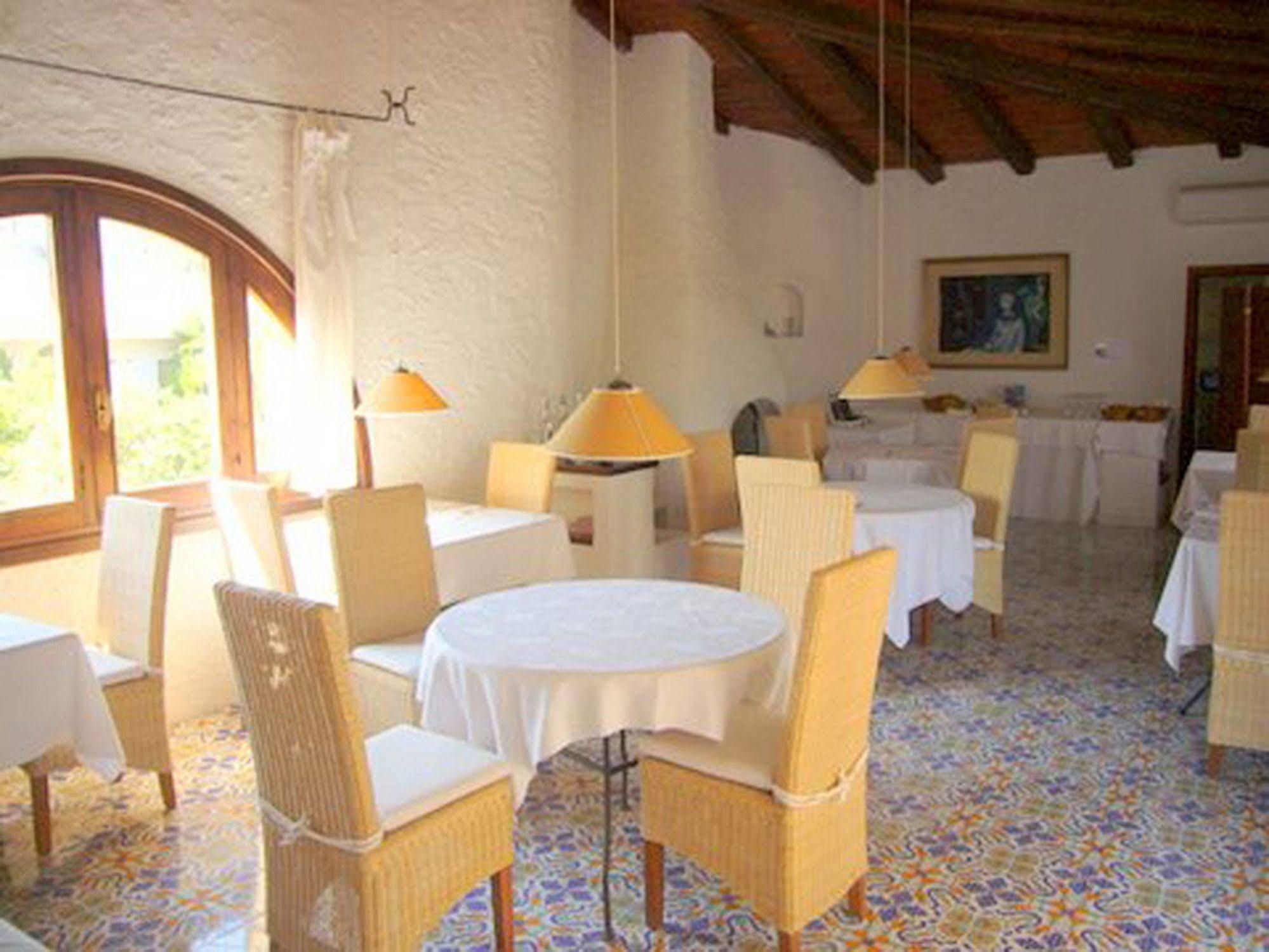 Hotel Villa Mediterranea Lido di Noto Esterno foto